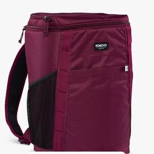 Igloo Backpack Cooler Insulated Soft Sided Bag Black Cherry 28 Can Capacity NWT